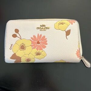 Coach medium zip around wallet